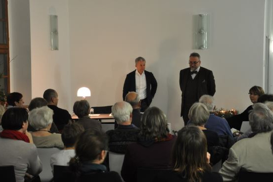 Vorstellung des Autors Peter Ufer; Lesung im Rahmen der Adventsgeschichten im Barockviertel 2017.
