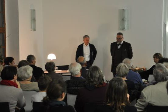 Vorstellung des Autors Peter Ufer; Lesung im Rahmen der Adventsgeschichten im Barockviertel 2017.